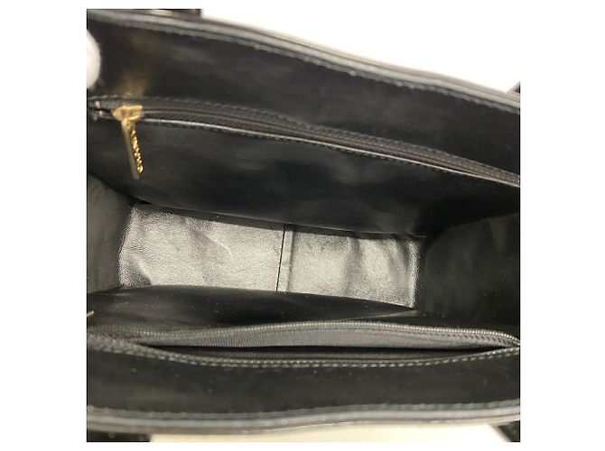 Chanel Shopper-Bag aus schwarzem Lackleder - Ansicht 4