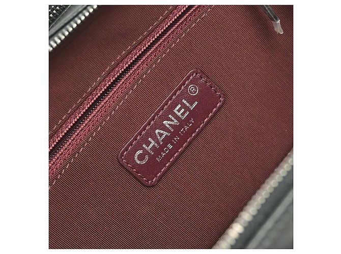 Chanel Coco Boy Camera Quilted Leather Small Negro - vista 4