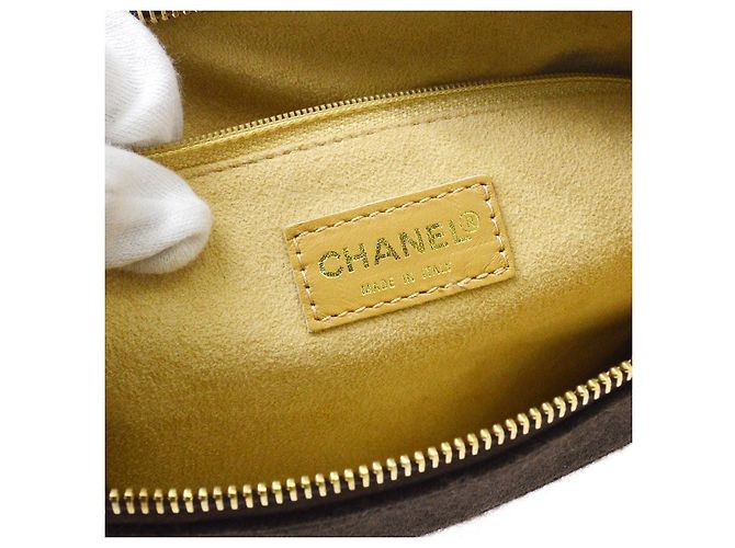 Chanel Chocolate Bar CC Quilted Jersey Medium Marron - vue 4