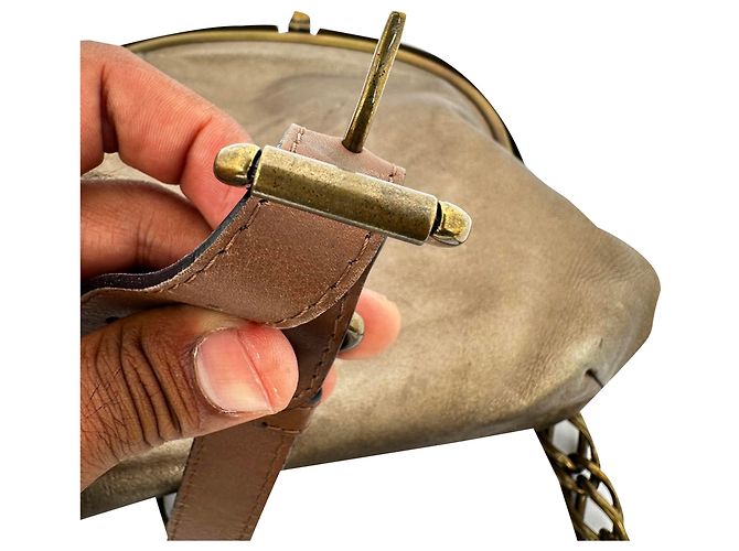 Clutch da sera vintage Marni in pelle oro metallizzato D'oro Metallico - vista 11