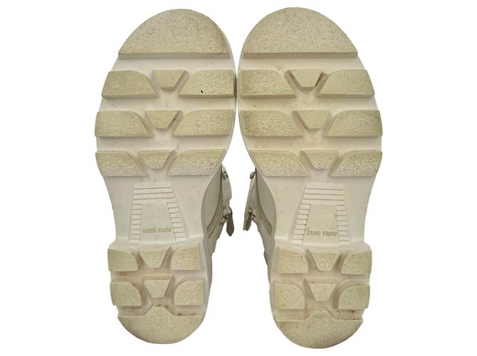 Bottines de combat à lacets Miu Miu en cuir blanc - vue 10