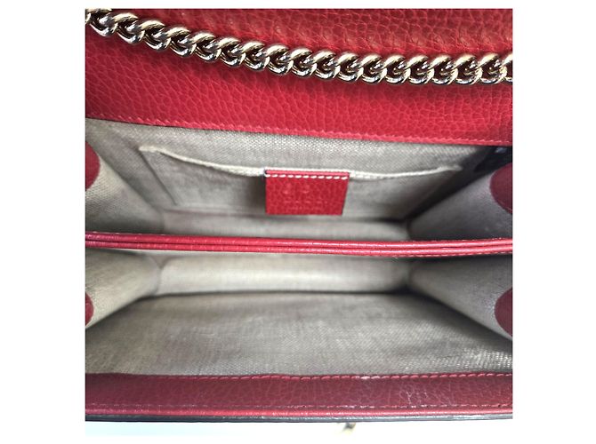Gucci Picca tracolla piccola in pelle grana Interlocking Rossa Rosso - vista 9