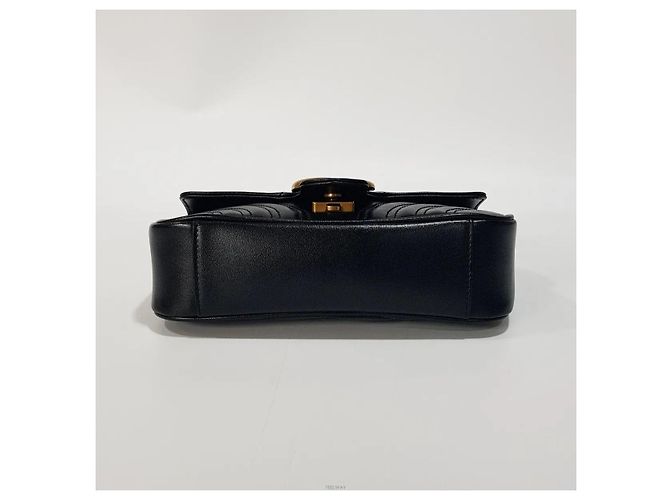 Gucci Mini Borsa a Tracolla Marmont Matelassé Nero - vista 6