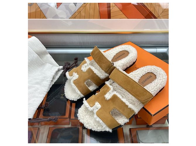 Hermès Sandali pantofole in shearling da donna Marrone - vista 6