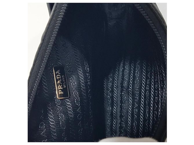 Prada Borsa Hobo in Re-Nylon Nero - vista 9