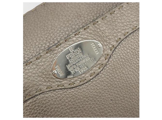 FENDI Celeria Shoulder Bag Leather Gray Silver - vista 17