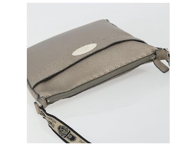 FENDI Celeria Shoulder Bag Leather Gray Silver - vista 6