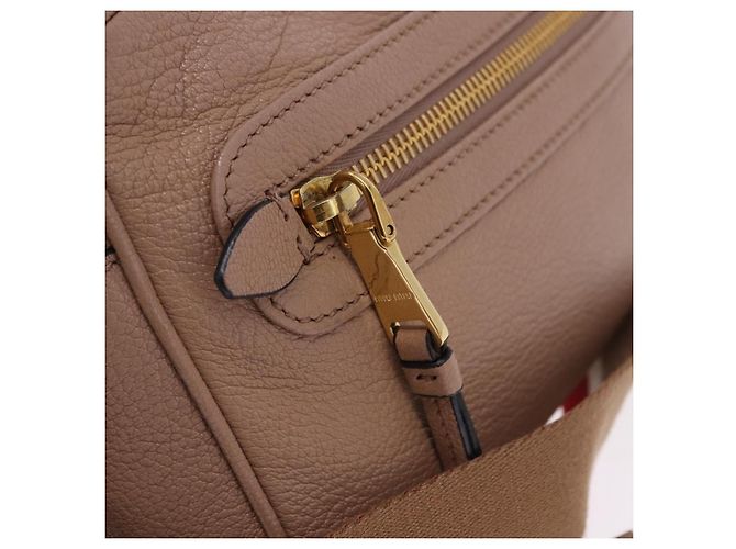 Miu Miu Shoulder Bag Leather Beige Gold - vista 19