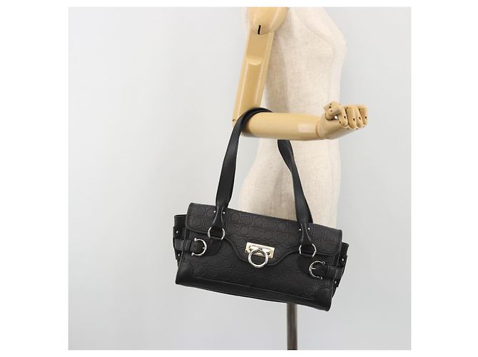 Salvatore Ferragamo Gancini Shoulder Bag Leather Black Silver - vista 23