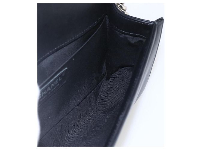 CHANEL Chain Boy Chanel V Stitch Bag Leather Black Silver CC - vista 18