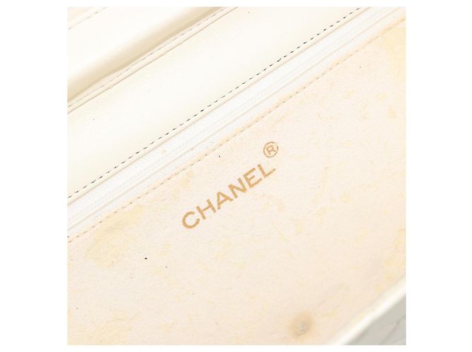 CHANEL Matelasse Chain Chain Shoulder Bag Lamb Skin White Gold CC - vista 16