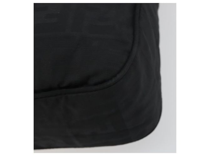 FENDI Zucca Canvas Shoulder Bag Black - vista 15