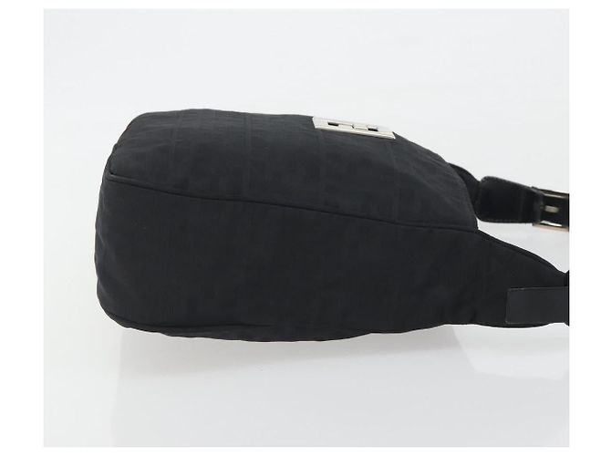 FENDI Zucca Canvas Shoulder Bag Black - vista 3