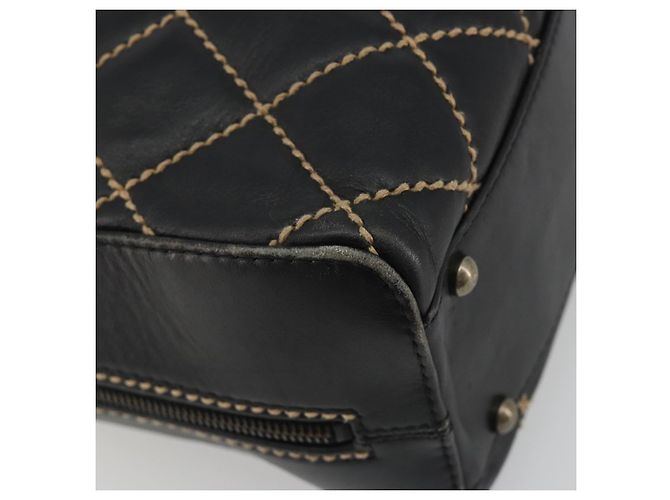 CHANEL Wild Stitch Hand Bag Leather Black CC - vista 11
