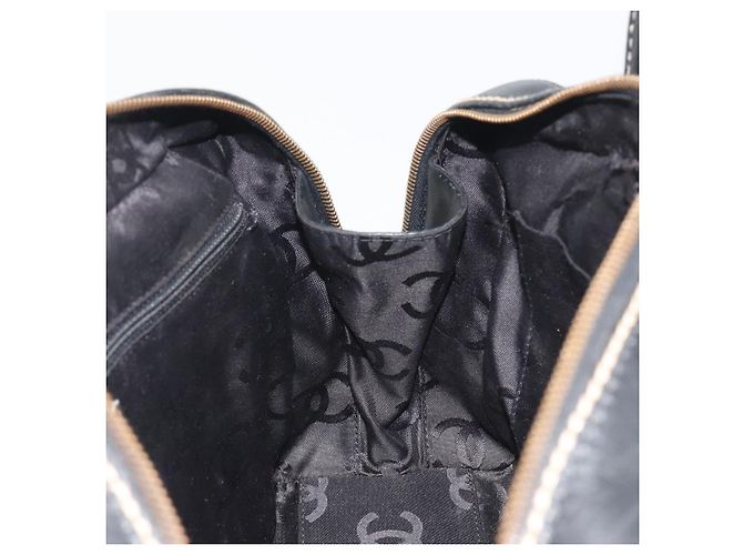 CHANEL Wild Stitch Hand Bag Leather Black CC - vista 19