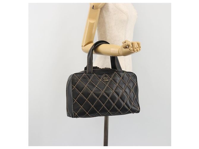 CHANEL Wild Stitch Hand Bag Leather Black CC - vista 26