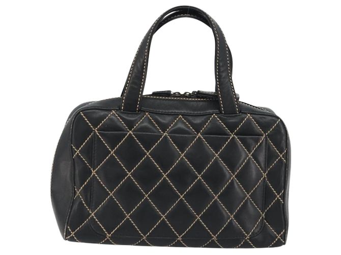 CHANEL Wild Stitch Hand Bag Leather Black CC - vista 3