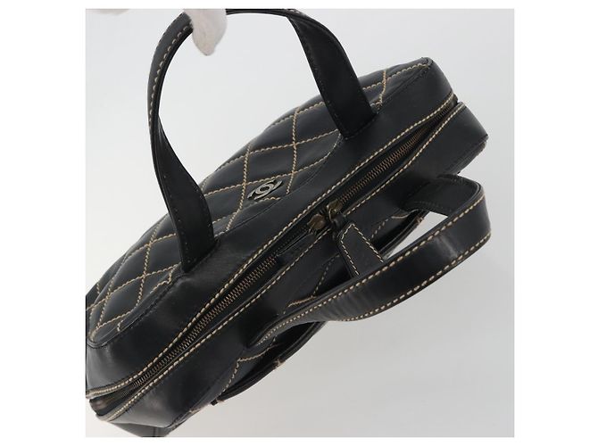 CHANEL Wild Stitch Hand Bag Leather Black CC - vista 6