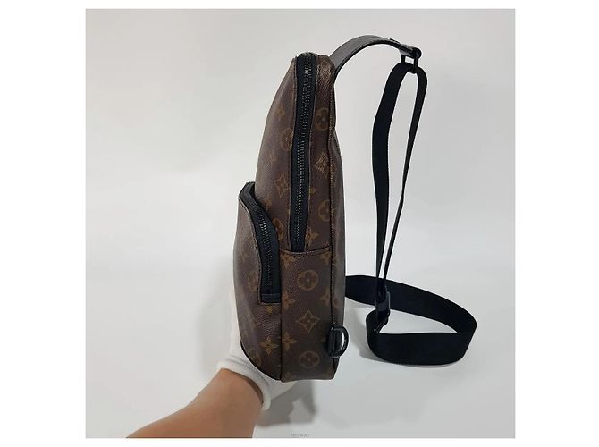 Louis Vuitton Monogram Avenue Slingback mit integriertem Chip Braun - Ansicht 3