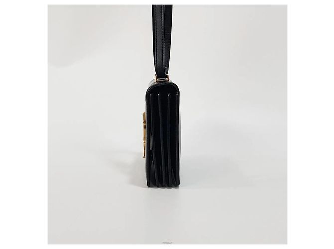 Saint Laurent Borsa a tracolla con patta Monogram Nero - vista 3