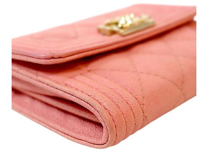 Chanel Tarjetero Boy Card Wallet de piel caviar rosa - vista 6