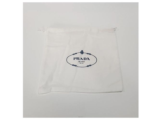 Prada Gesteppte Tessuto Crossbody-Tasche mit Kette und Schloss Schwarz - Ansicht 10