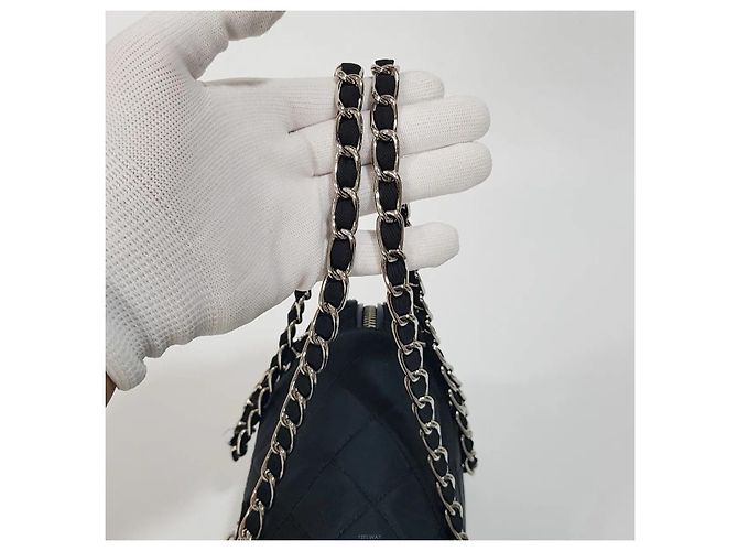 Prada Gesteppte Tessuto Crossbody-Tasche mit Kette und Schloss Schwarz - Ansicht 6