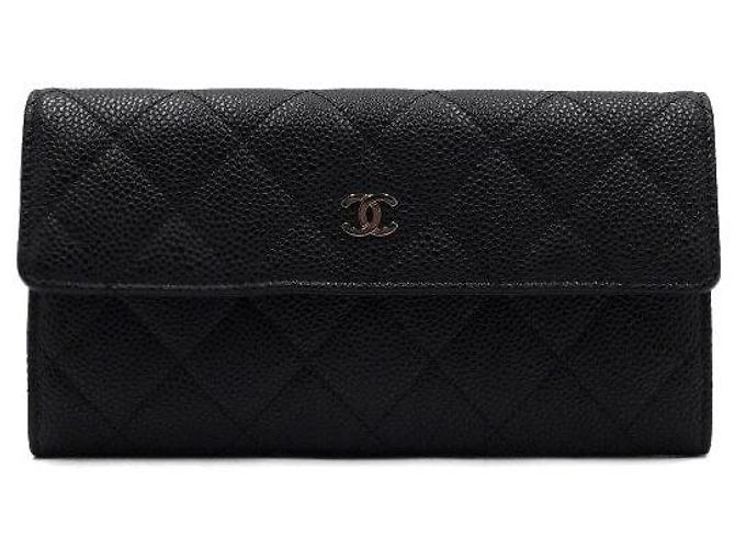 Chanel Portafoglio lungo con patta Timeless in Caviar nero e CC argento - vista 4