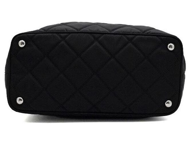 Prada Schwarze gesteppte Nylon-Shopper-Schultertasche mit Kette - Ansicht 6