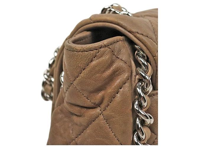 Chanel Borsa a tracolla matelassé con catena Marrone - vista 8