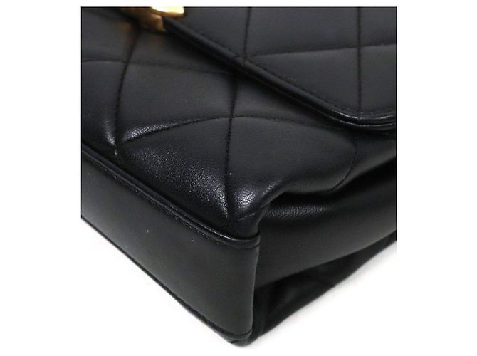Chanel Borsa a spalla con patta in pelle nera e catena in metallo dorato Nero - vista 6
