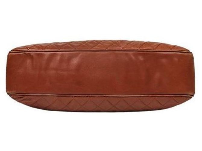 Chanel Borsa a tracolla matelassé in pelle di agnello marrone con catena - vista 4