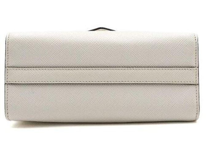 Prada Monochrome Schultertasche und Crossbody-Bag aus weißem Saffiano-Leder mit Kette - Ansicht 7