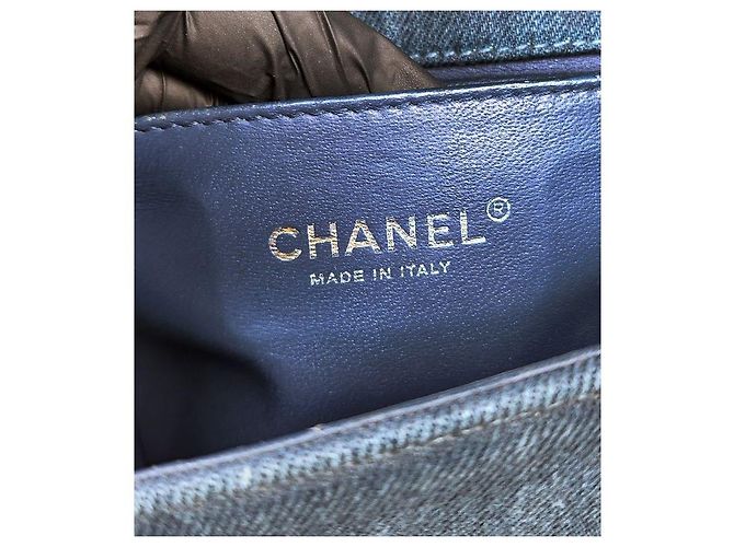 Chanel Medium Boy Bag Denim Blue - view 12