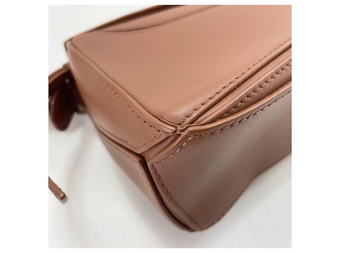 Borsa a tracolla Loewe Puzzle Mini in marrone - vista 8