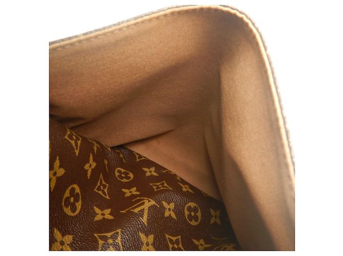 Borsa Tote Louis Vuitton Monogram Totally MM Marrone - vista 19