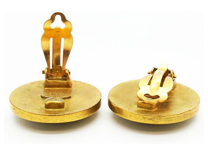 Chanel Clip Earrings in Black and Gold Golden - view 3
