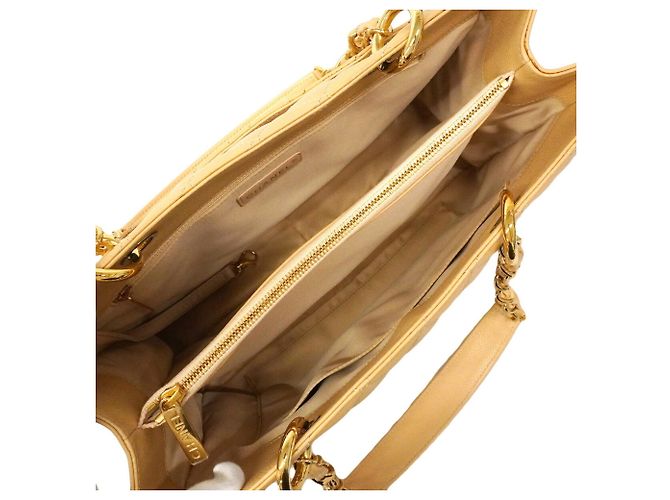 Chanel Matelassé Chain Tote Bag Beige - Ansicht 4