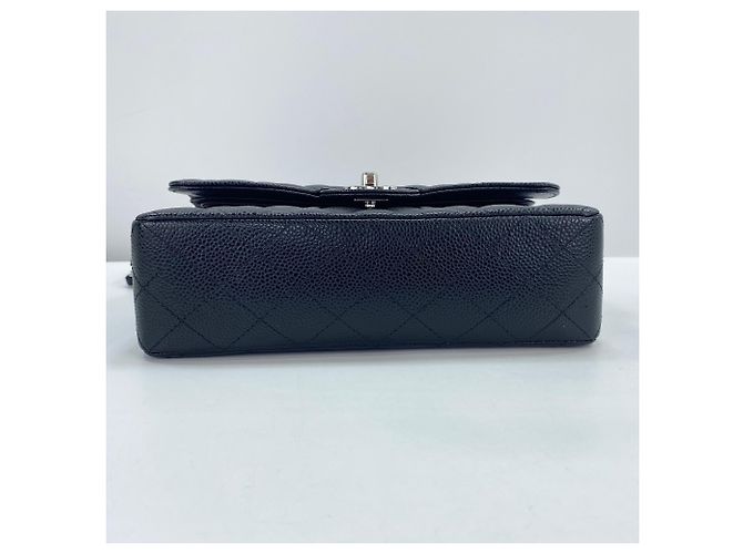 Borsa a spalla piccola Chanel Matelassé in nero - vista 6
