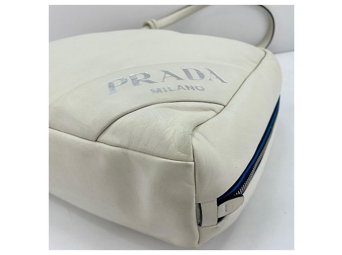 Prada PRADA Schultertasche in White Weiß - Ansicht 8