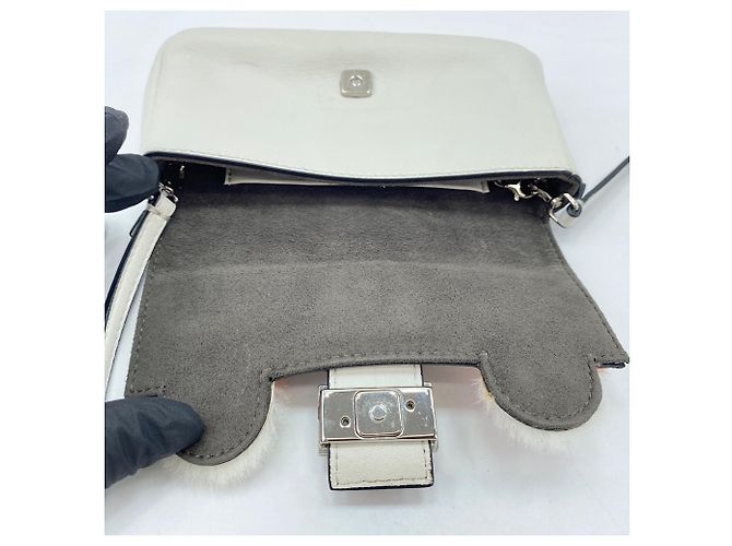 Borsa a spalla Micro Bucket Fendi Bianco - vista 12
