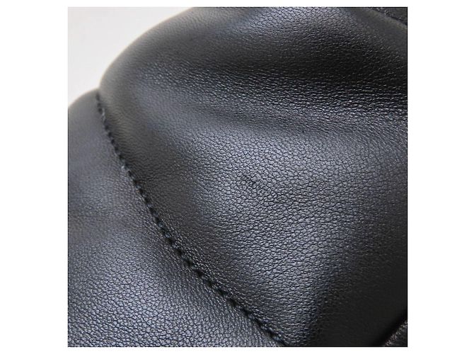 Borsa a tracolla Small Puffer Yves Saint Laurent Nero - vista 20