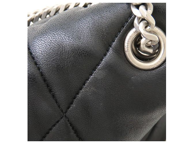 Borsa a tracolla Small Puffer Yves Saint Laurent Nero - vista 23