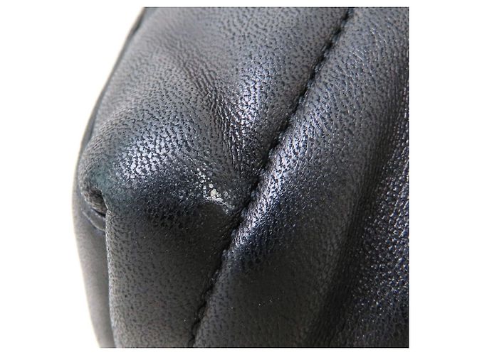 Borsa a tracolla Small Puffer Yves Saint Laurent Nero - vista 25