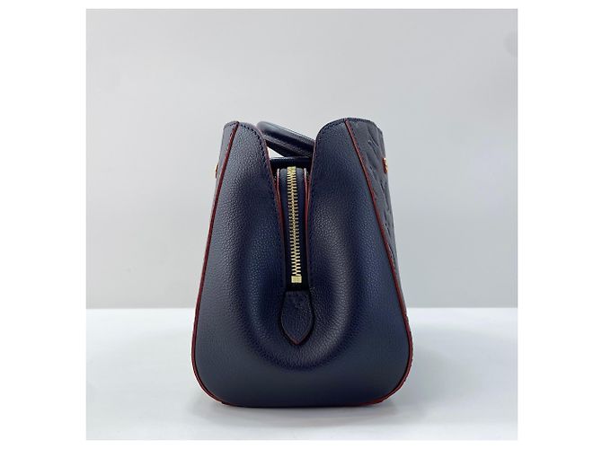 Louis Vuitton Montaigne BB Handbag Navy blue - view 2