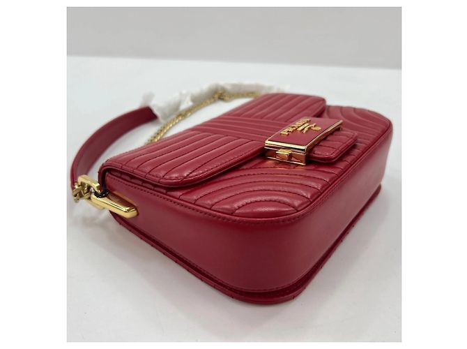 Prada Diagram gesteppte Schultertasche Rot - Ansicht 8