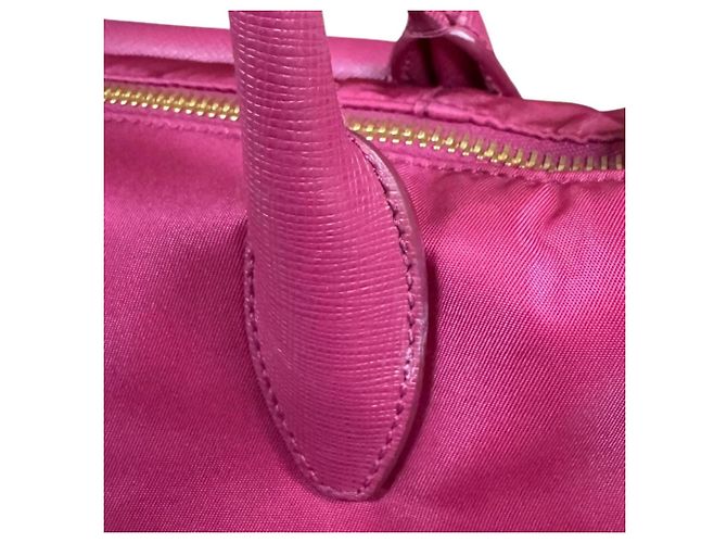 Borsa a tracolla Prada in nylon rosa - vista 13