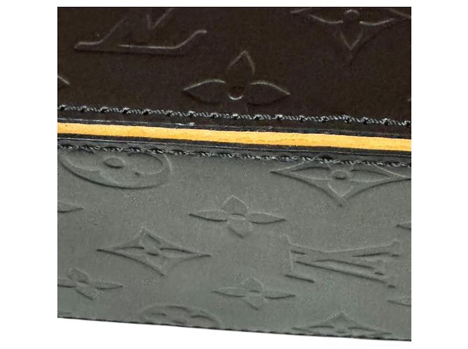 Borsa Louis Vuitton Shelton Monogram Mat Marrone Nero - vista 10
