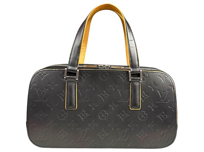 Borsa Louis Vuitton Shelton Monogram Mat Marrone Nero - vista 3