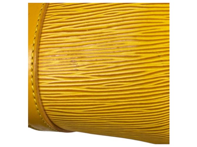 Borsa Louis Vuitton Soufflot Epi Giallo - vista 10